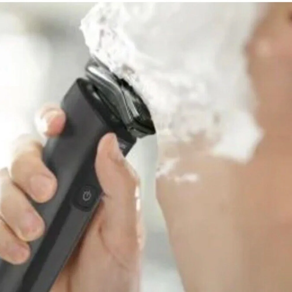 Philips Norelco Shaver 6800 - Blue/Purple